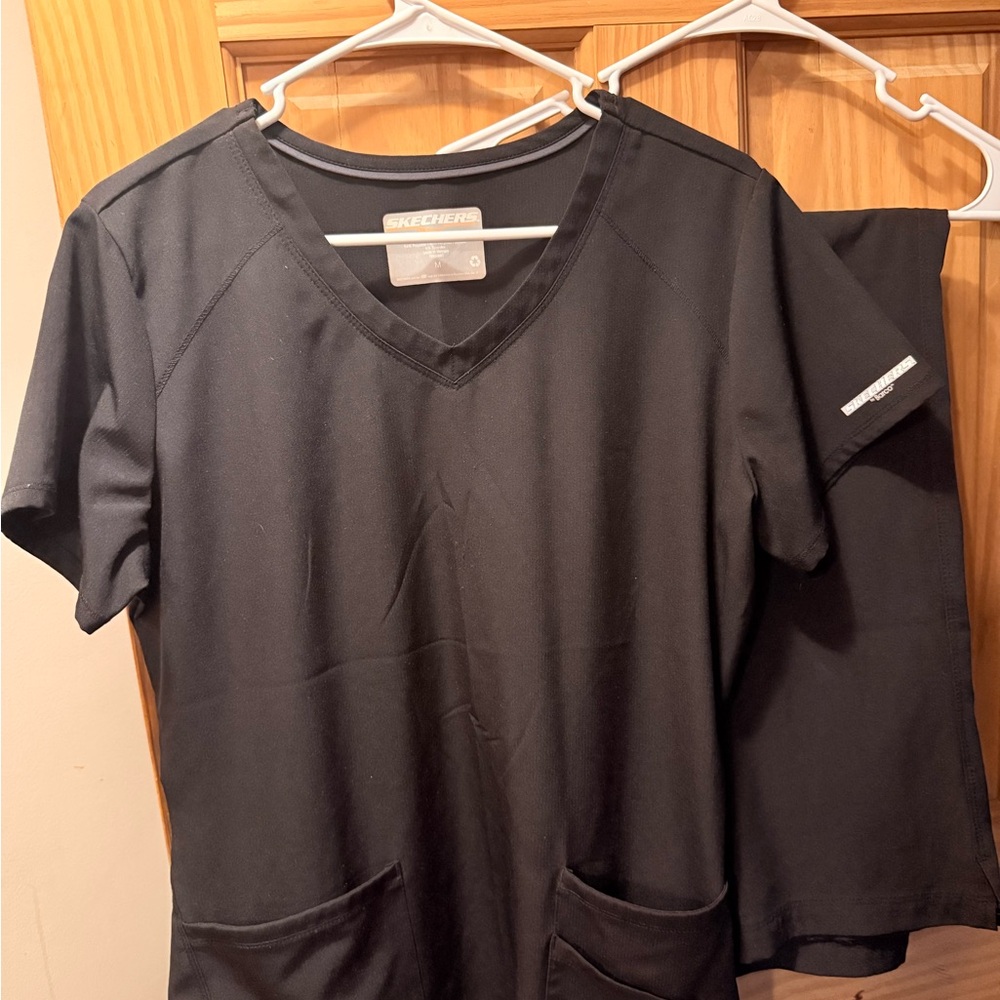 Skechers Black V-Neck Scrub Set